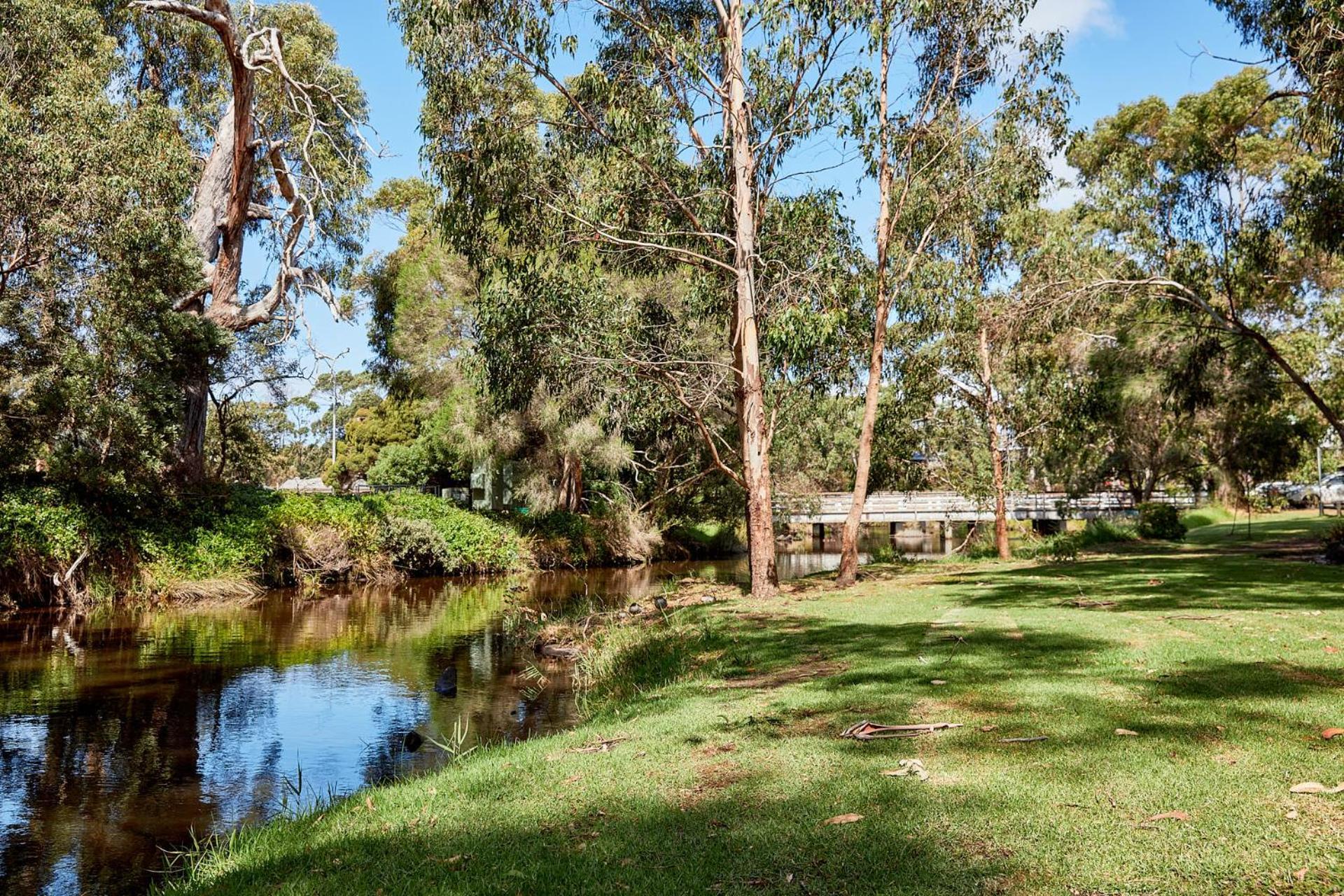 Foreshore Holiday park 3*