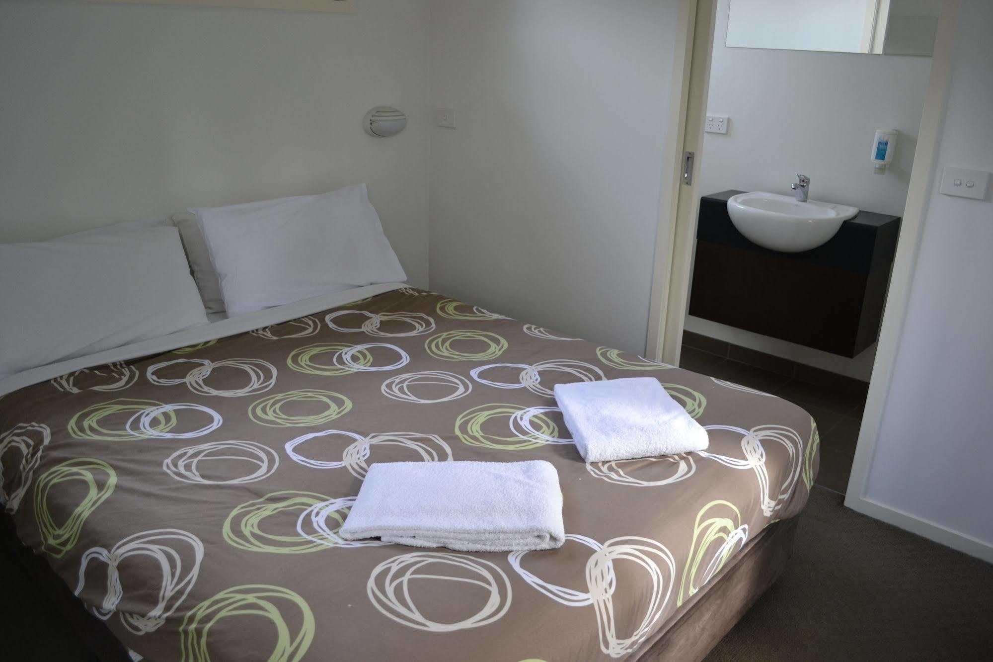 Foreshore Holiday park 3*